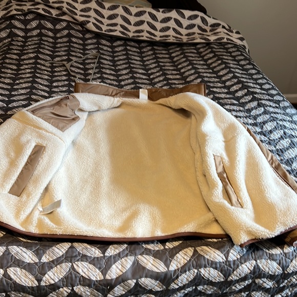 Gap Jacket - Picture 3 of 3